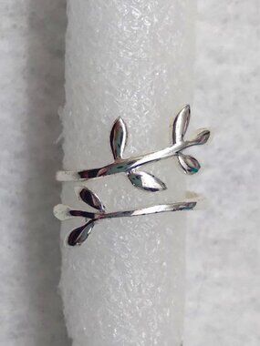 New Sterling Silver Leaf Ring - Size 8 Adjustable